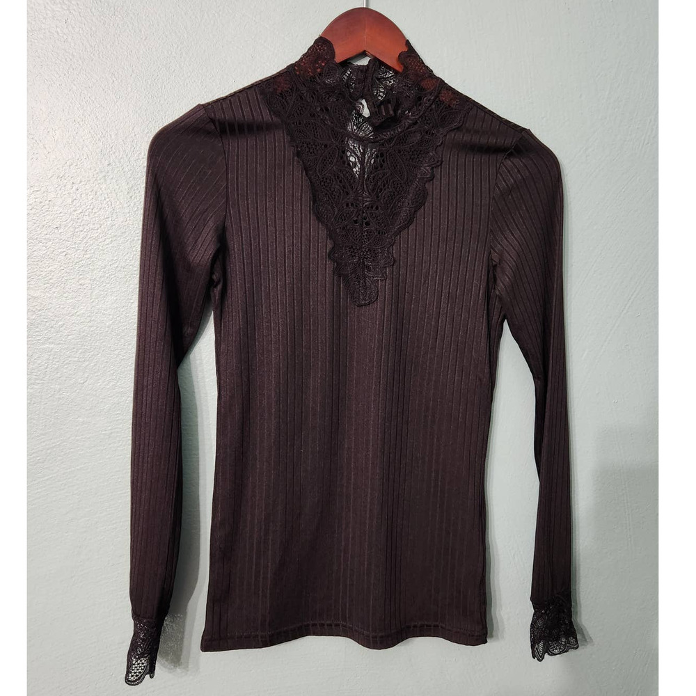 NWOT Y.A.S. High Necked Lace Detail Ribbed Long Sleeve Shirt